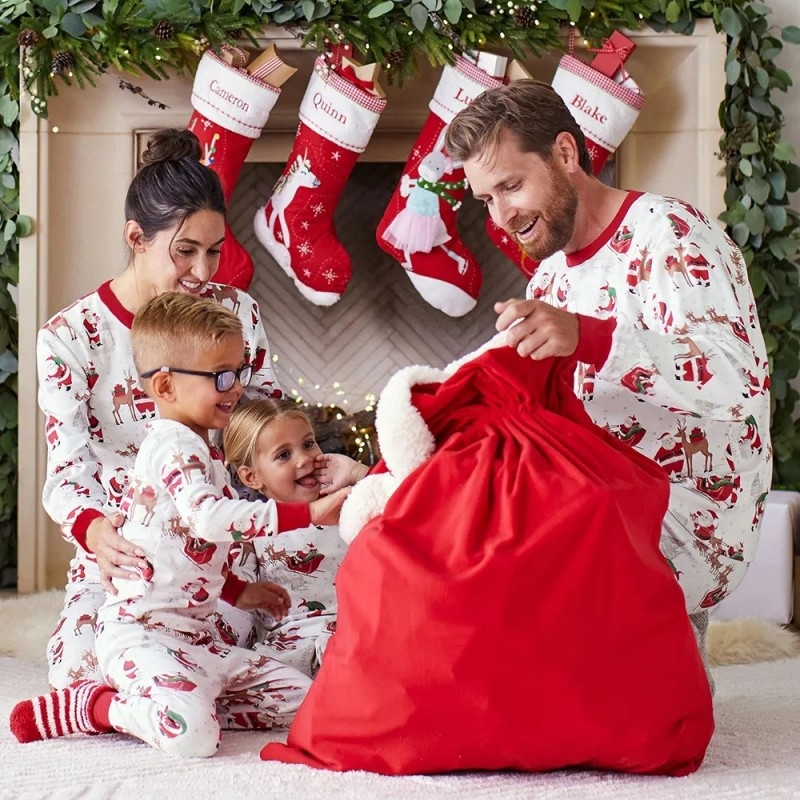 Xmas Family Look Pyjamas Santa - огляд і ціна Baby Xmas Clothing